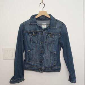 Old Navy: Woman Denim Jacket